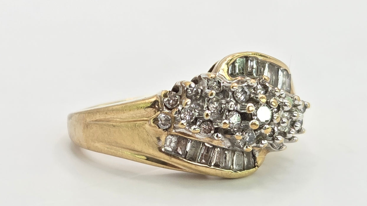 Vintage: 9ct Yellow Gold Diamond Cascade Cluster Ring