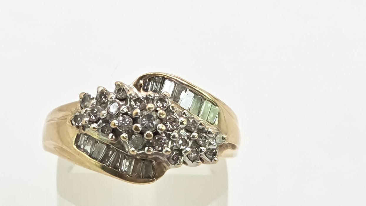 Vintage: 9ct Yellow Gold Diamond Cascade Cluster Ring