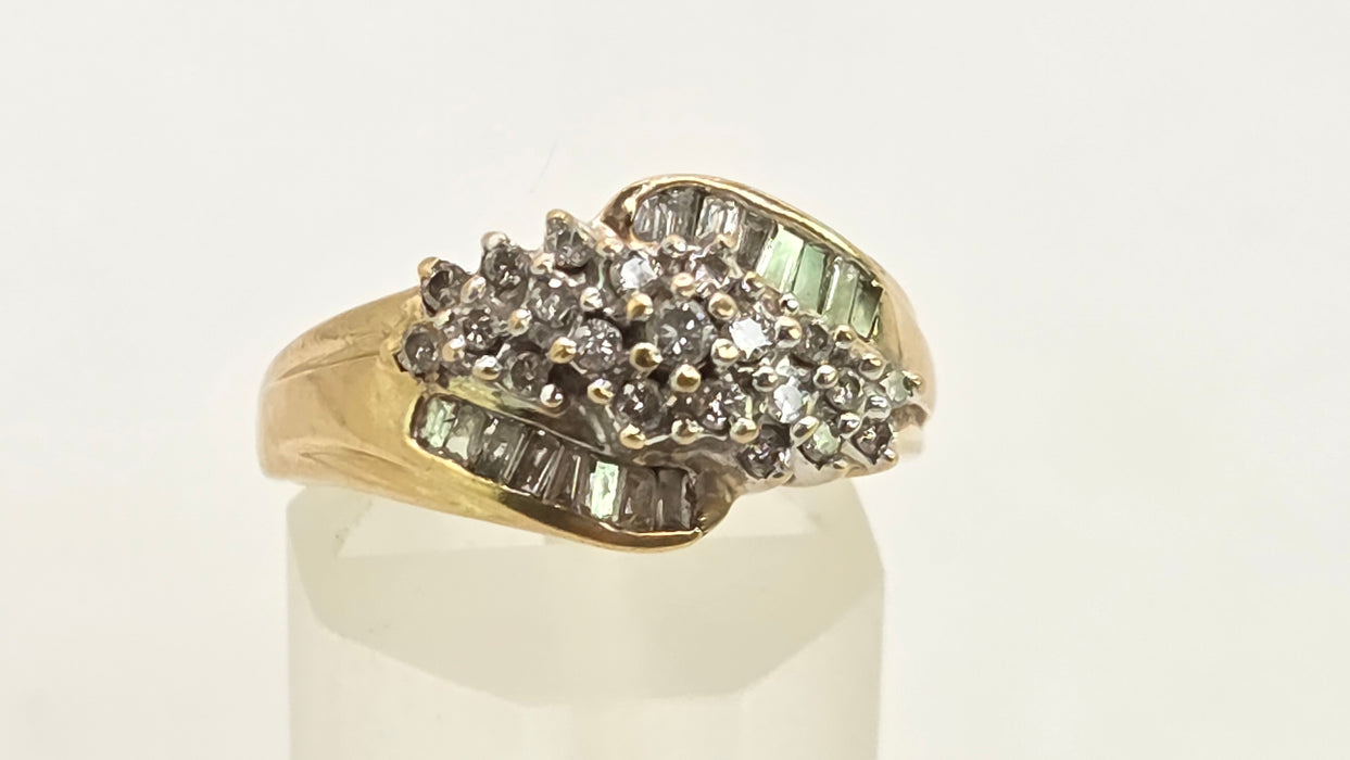 Vintage: 9ct Yellow Gold Diamond Cascade Cluster Ring