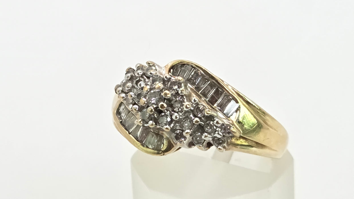 Vintage: 9ct Yellow Gold Diamond Cascade Cluster Ring