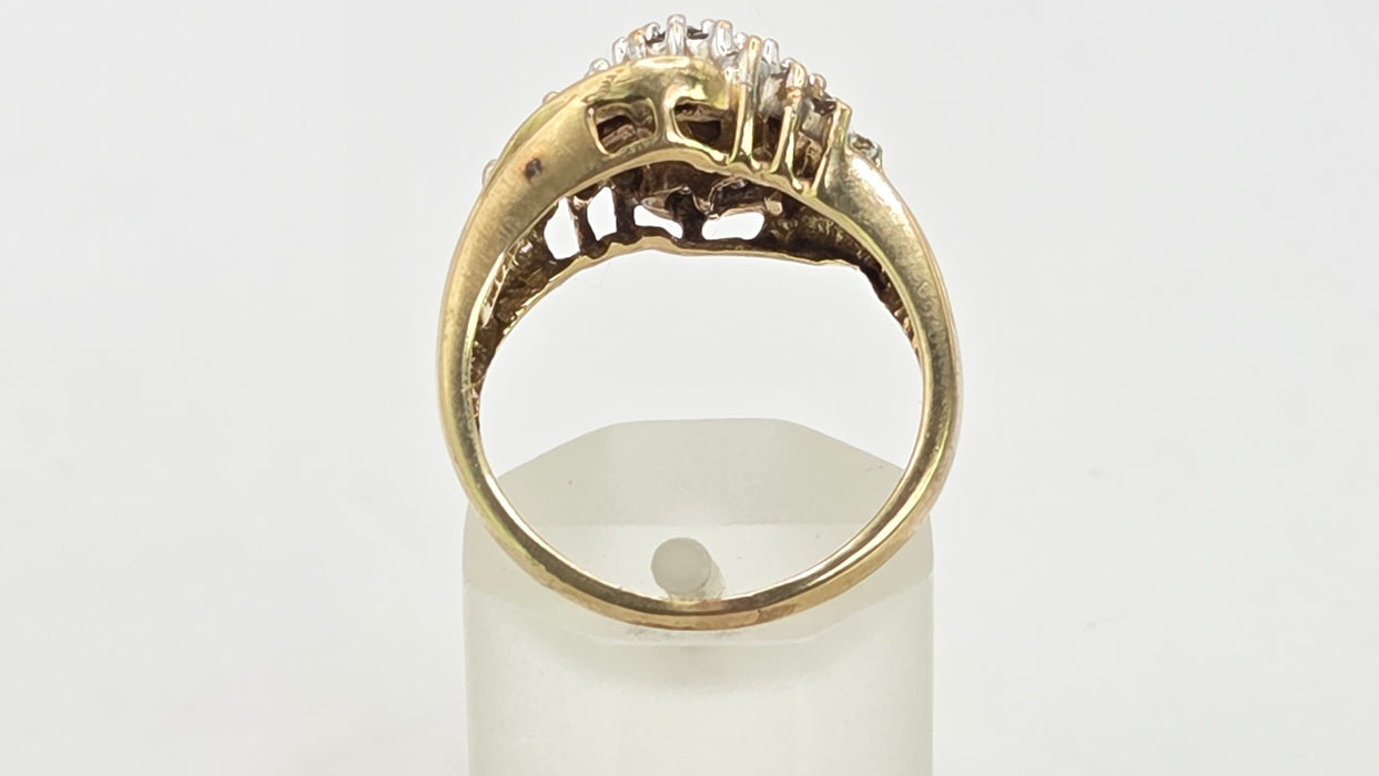 Vintage: 9ct Yellow Gold Diamond Cascade Cluster Ring