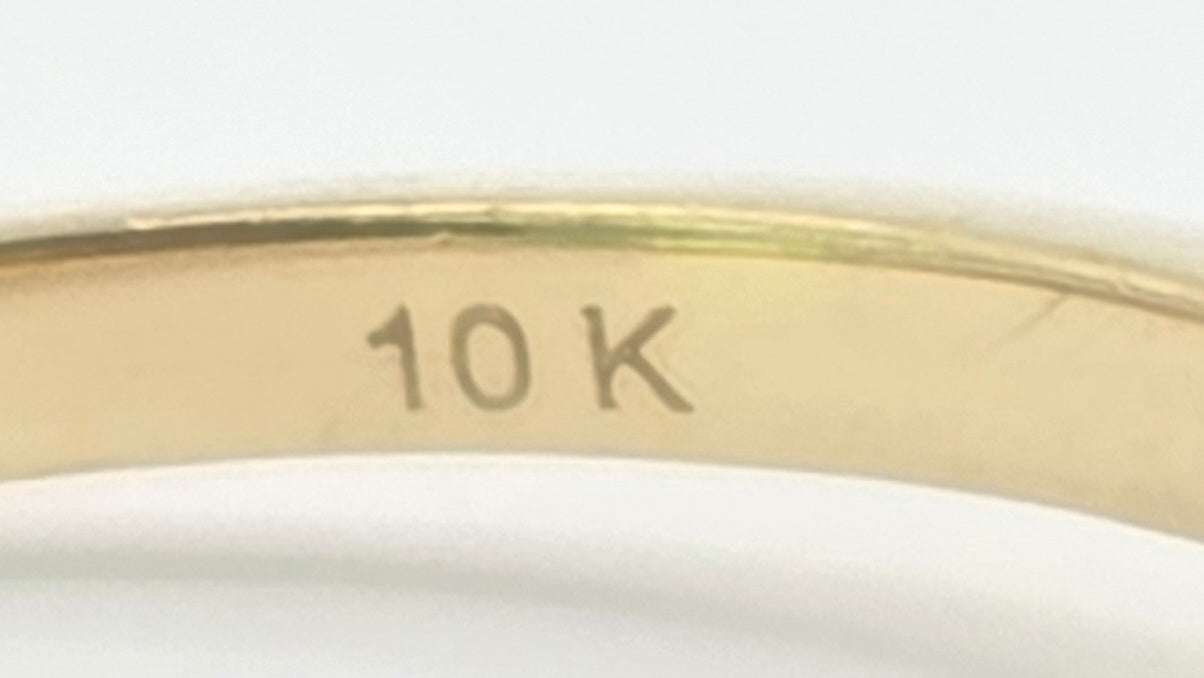 Vintage: 9ct Yellow Gold Emerald Trilogy Ring