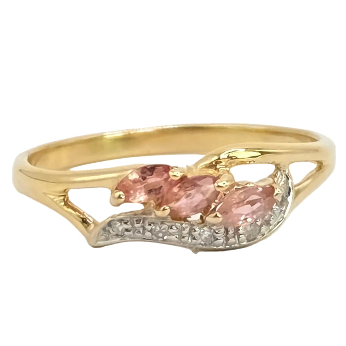Vintage: 18ct Yellow Gold Padparadscha Sapphire & Diamond Ring