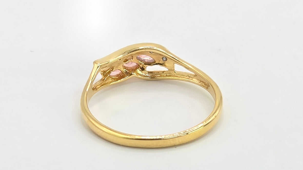 Vintage: 18ct Yellow Gold Padparadscha Sapphire & Diamond Ring