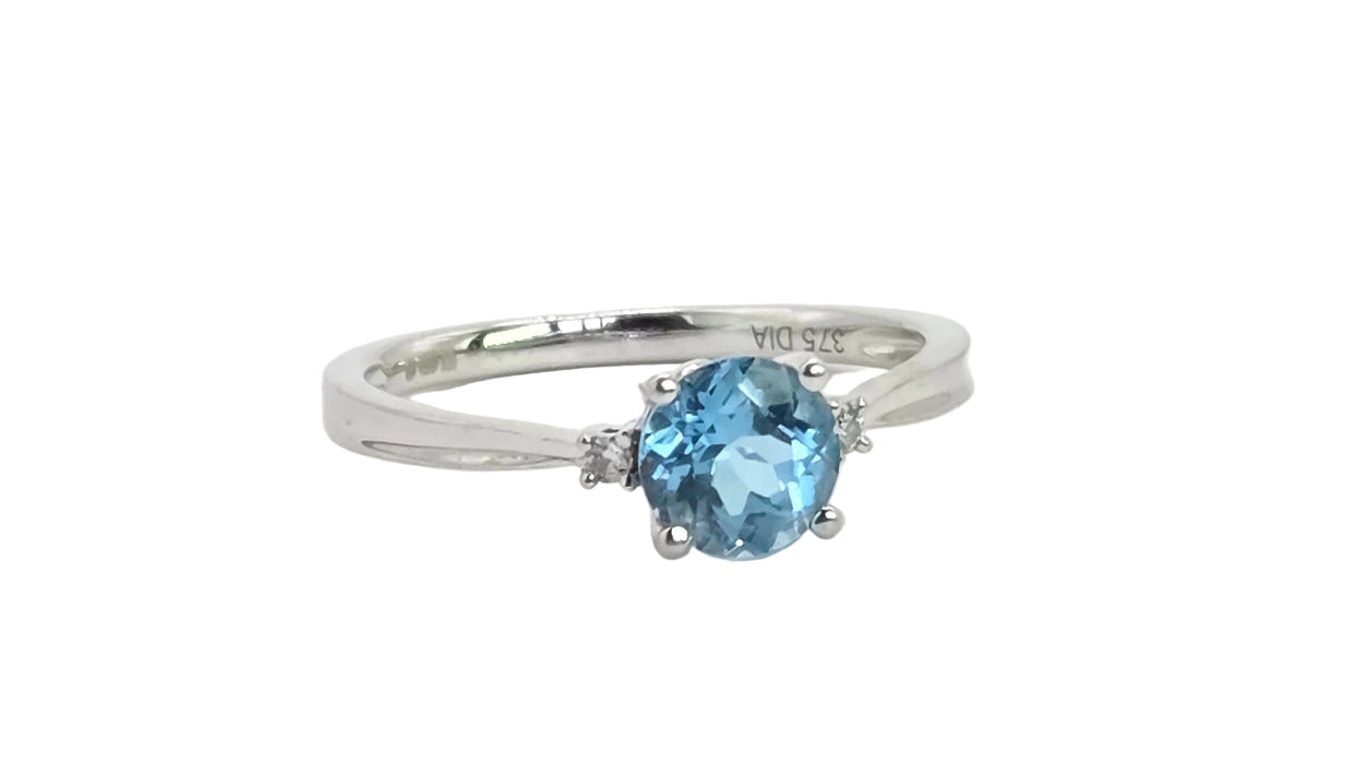 Vintage: 9ct White Gold Swiss Blue Topaz & Diamond Ring