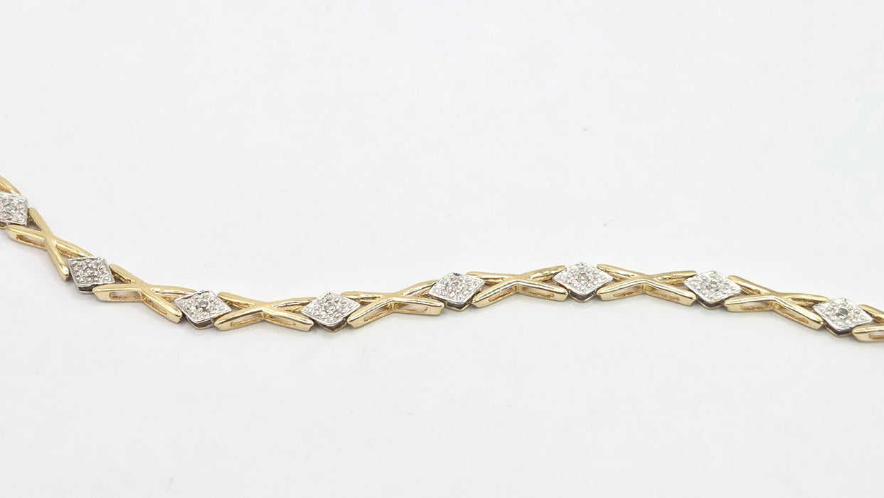 Vintage: 9ct Yellow Gold Diamond XO Link Bracelet