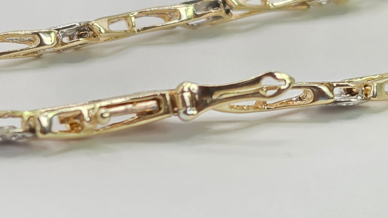 Vintage: 9ct Yellow Gold Diamond XO Link Bracelet