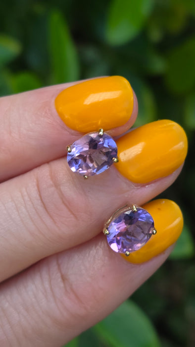 Vintage: 9ct Gold Oval Amethyst Stud Earrings