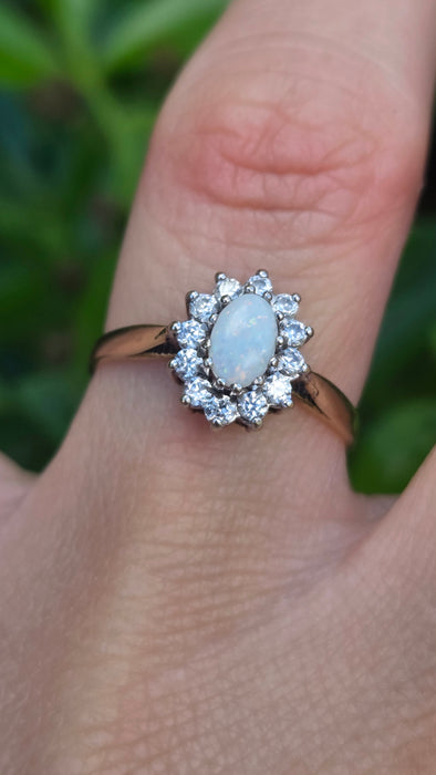 Vintage: 9ct Yellow Gold Opal & Simulated Diamond Ring