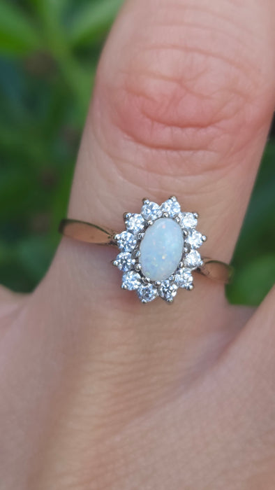 Vintage: 9ct Yellow Gold Opal & Simulated Diamond Ring