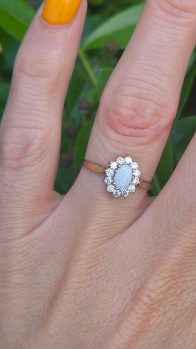 Vintage: 9ct Yellow Gold Opal & Simulated Diamond Ring