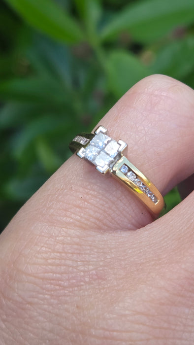 Vintage: 18ct Gold Diamond Dress Ring