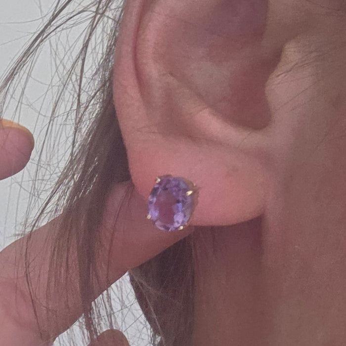 Vintage: 9ct Gold Oval Amethyst Stud Earrings