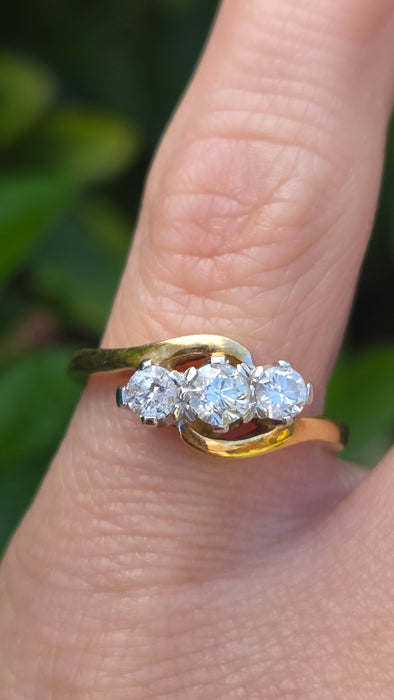 Vintage: 18ct Yellow Gold Three Stone Diamond Cross-Over Trilogy Ring — 0.50ct