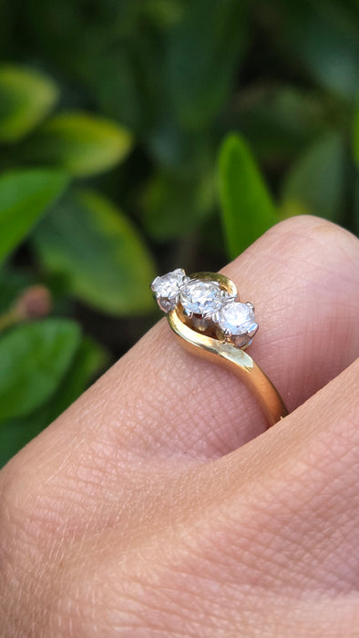 Vintage: 18ct Yellow Gold Three Stone Diamond Cross-Over Trilogy Ring — 0.50ct