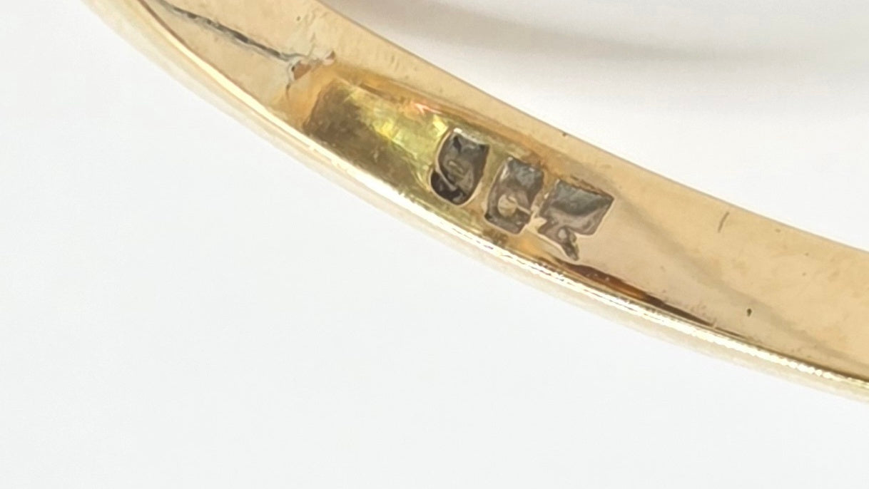 Vintage: 9ct Yellow Gold Pale Citrine Rectangular Solitaire Ring