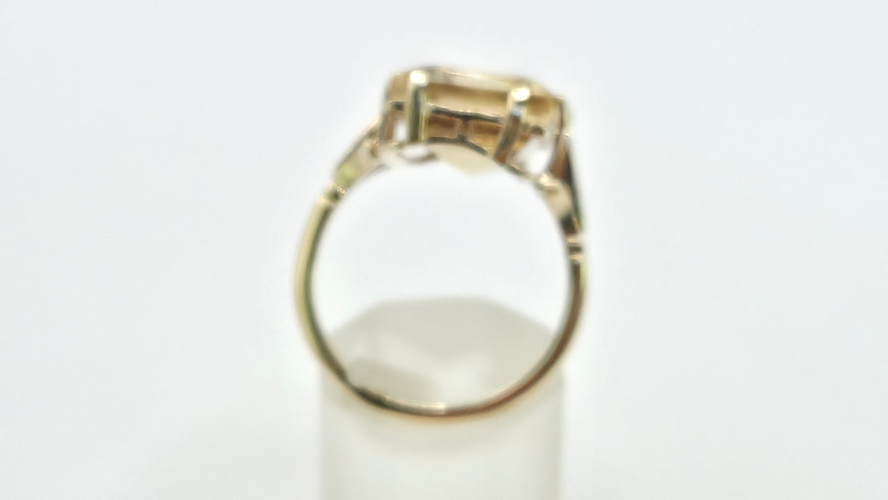 Vintage: 9ct Yellow Gold Pale Citrine Rectangular Solitaire Ring