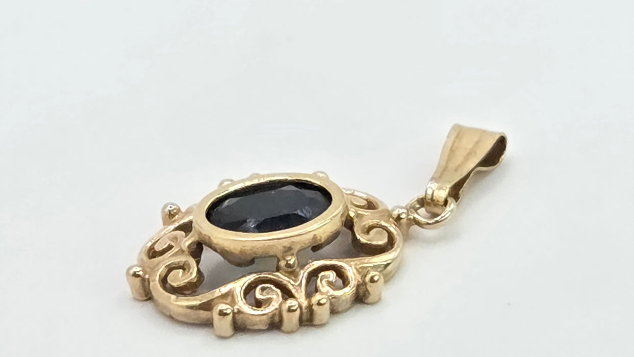 Vintage: 9ct Yellow Gold Sapphire Scrollwork Pendant