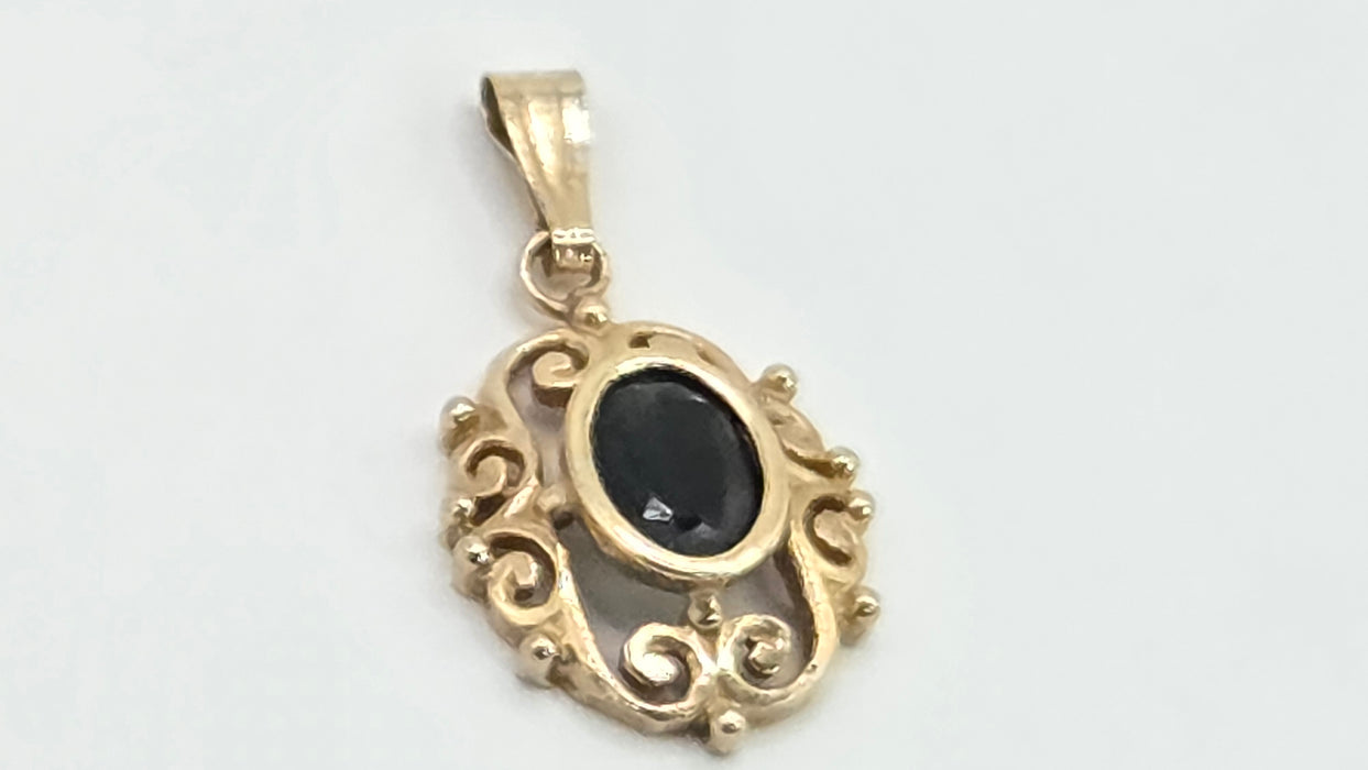 Vintage: 9ct Yellow Gold Sapphire Scrollwork Pendant