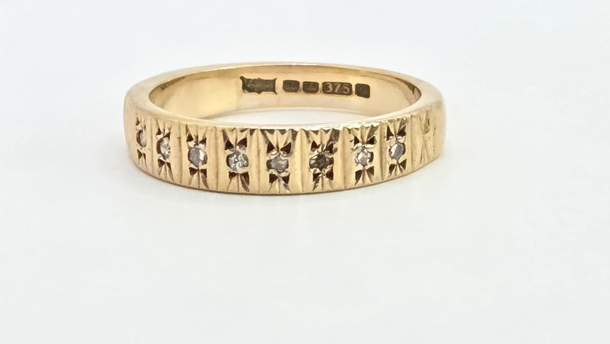 Vintage: 9ct Yellow Gold 8-Diamond Stacker Ring — From 1977
