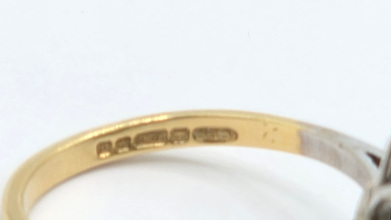 Vintage: 18ct Yellow Gold Sapphire & Diamond Oval Dress Ring — From 1977