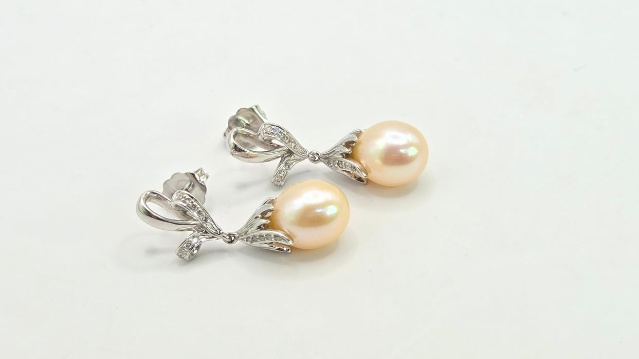 Vintage: 18ct White Gold Pink Freshwater Pearl & Diamond Drop Earrings