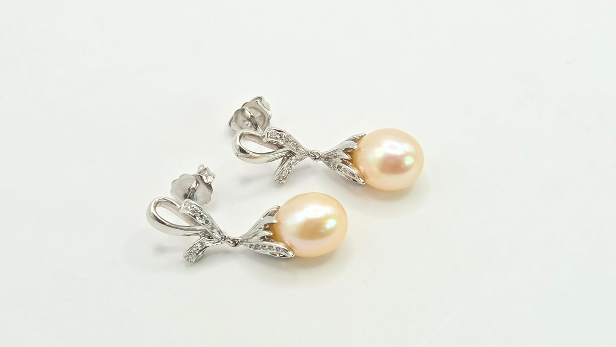 Vintage: 18ct White Gold Pink Freshwater Pearl & Diamond Drop Earrings