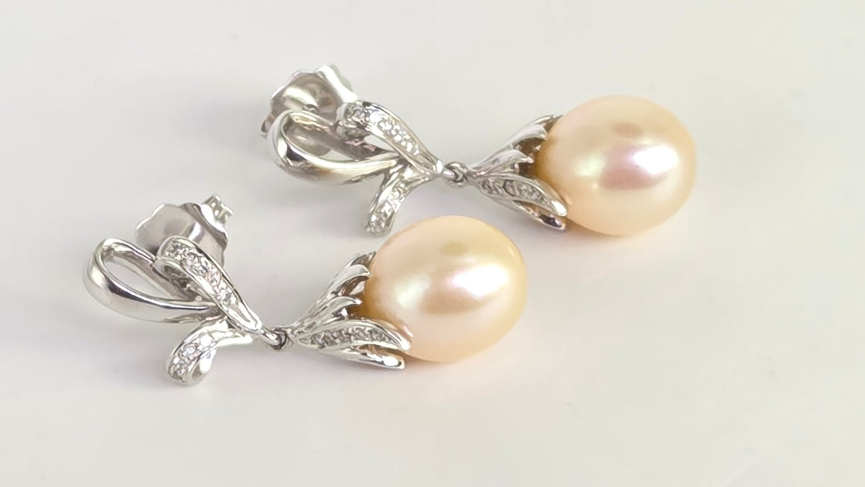 Vintage: 18ct White Gold Pink Freshwater Pearl & Diamond Drop Earrings
