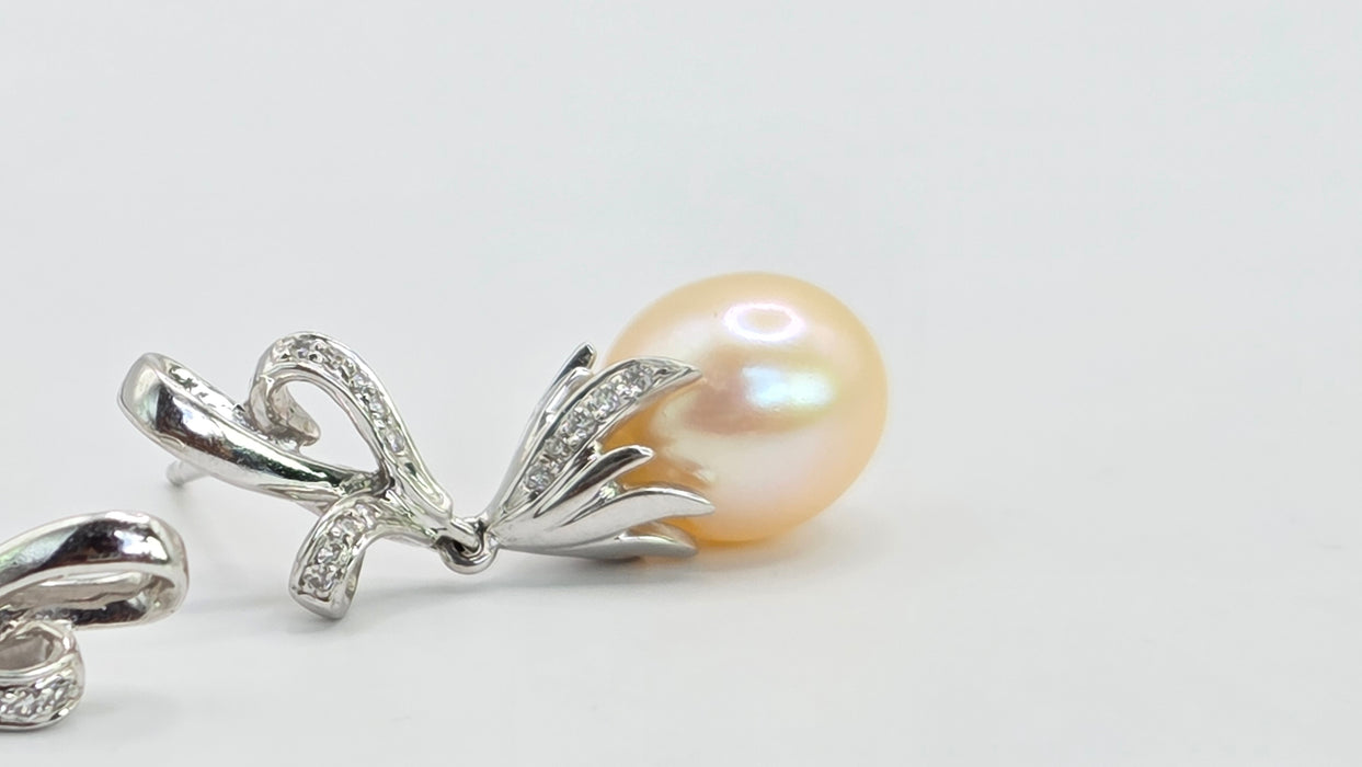 Vintage: 18ct White Gold Pink Freshwater Pearl & Diamond Drop Earrings