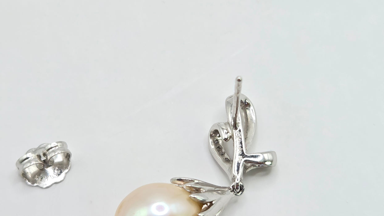 Vintage: 18ct White Gold Pink Freshwater Pearl & Diamond Drop Earrings