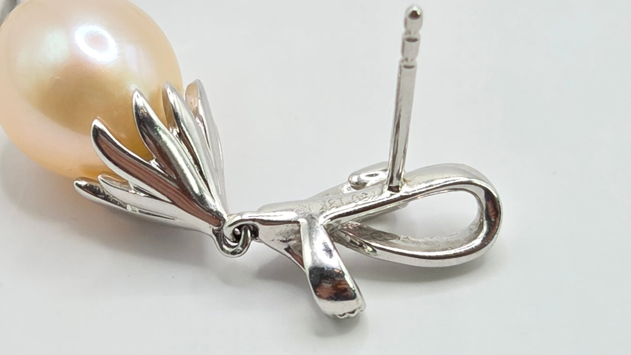Vintage: 18ct White Gold Pink Freshwater Pearl & Diamond Drop Earrings