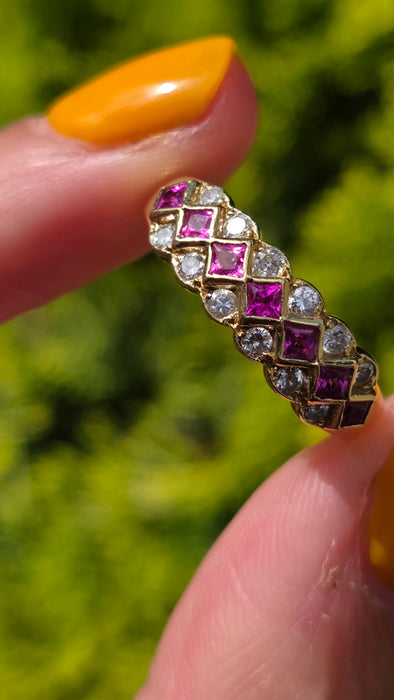 Vintage: 18ct Gold Ruby & Diamond Lattice Dress Ring