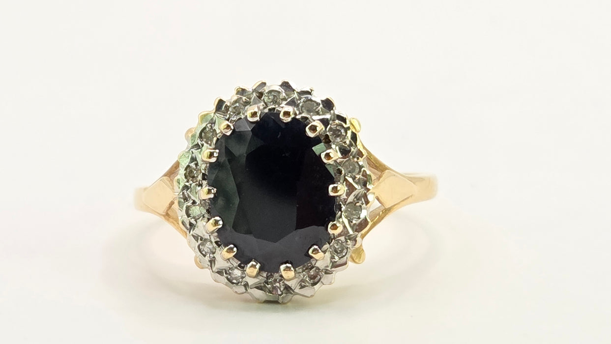 Vintage: 9ct Yellow Gold Sapphire & Diamond Oval Cluster Ring — From 1987