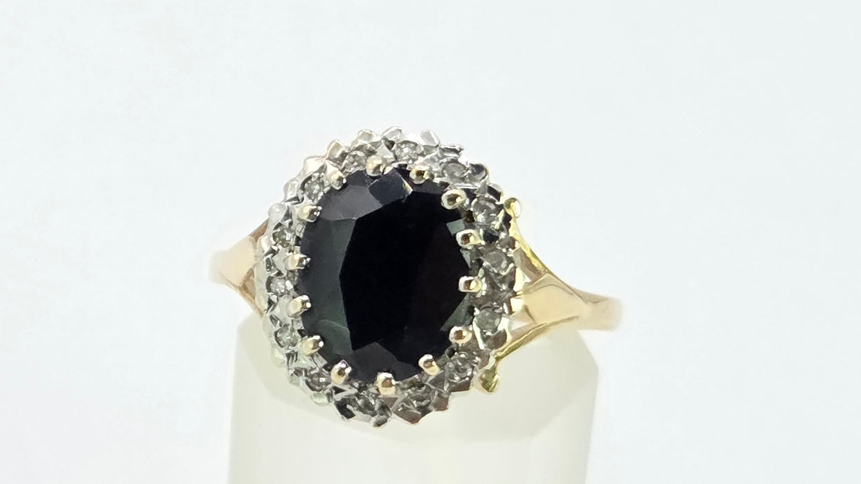 Vintage: 9ct Yellow Gold Sapphire & Diamond Oval Cluster Ring — From 1987
