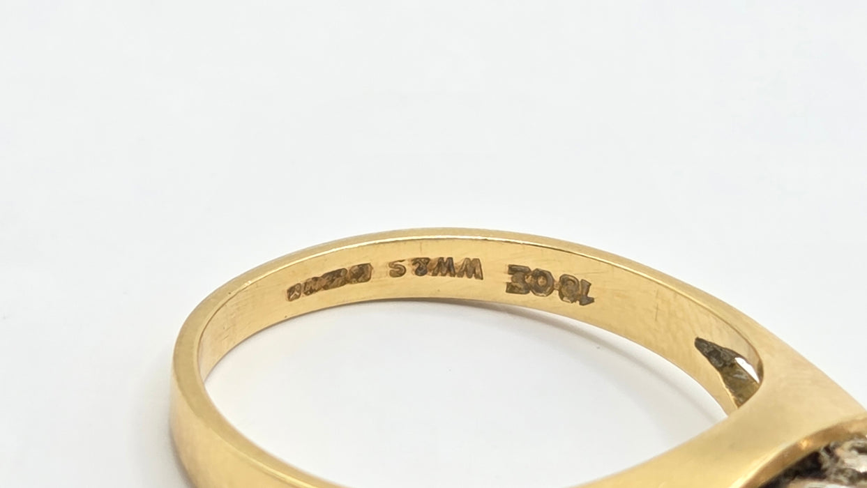 Vintage: 18ct Yellow Gold Three Stone Diamond Illusion Set Ring — From 1973