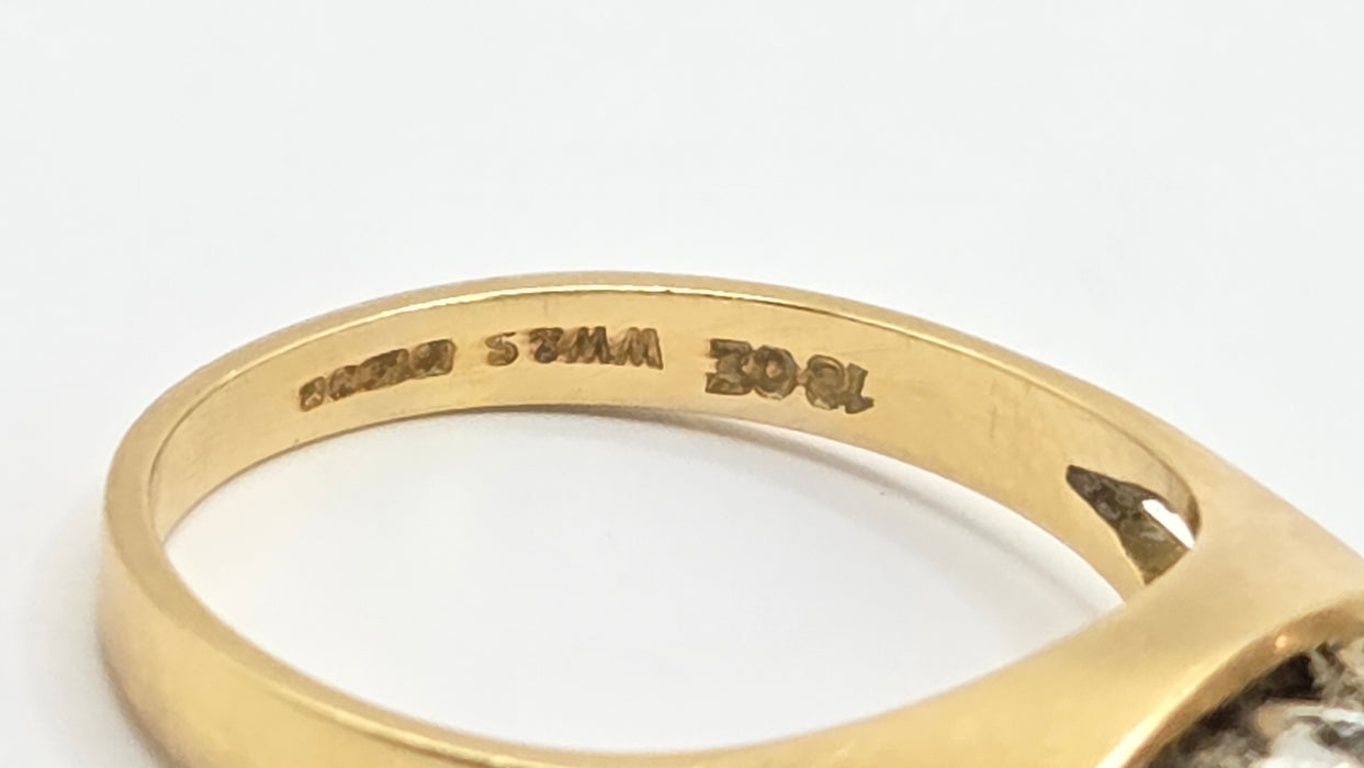 Vintage: 18ct Yellow Gold Three Stone Diamond Illusion Set Ring — From 1973