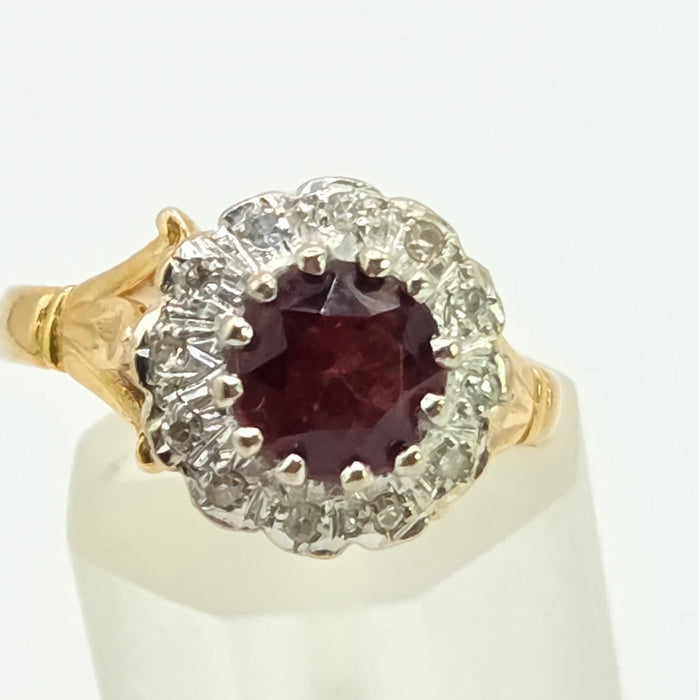 Vintage: 18ct Yellow Gold Garnet & Diamond Round Cluster Dress Ring — From 1977