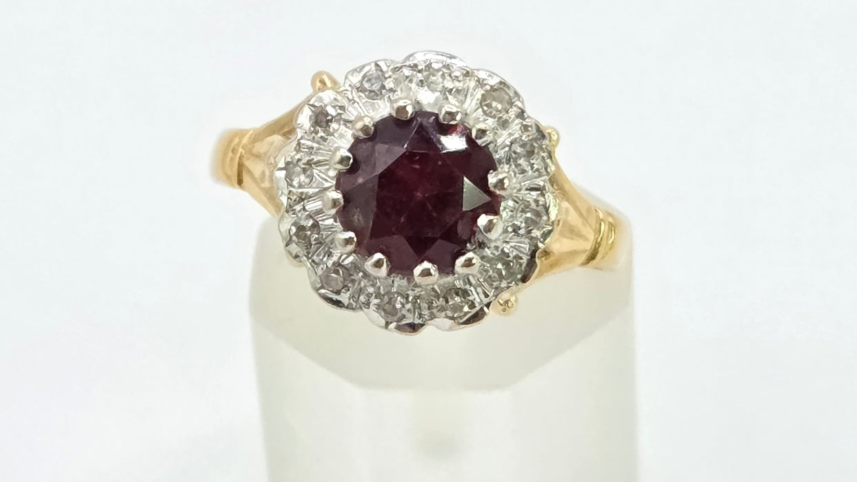 Vintage: 18ct Yellow Gold Garnet & Diamond Round Cluster Dress Ring — From 1977