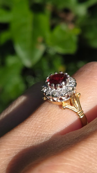 Vintage: 18ct Yellow Gold Garnet & Diamond Round Cluster Dress Ring — From 1977