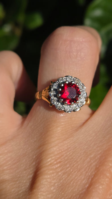 Vintage: 18ct Yellow Gold Garnet & Diamond Round Cluster Dress Ring — From 1977
