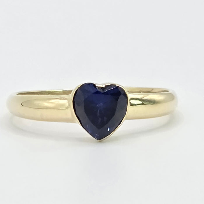 Vintage: 9ct Yellow Gold Heart Cut Sapphire Solitaire Ring — From 1992