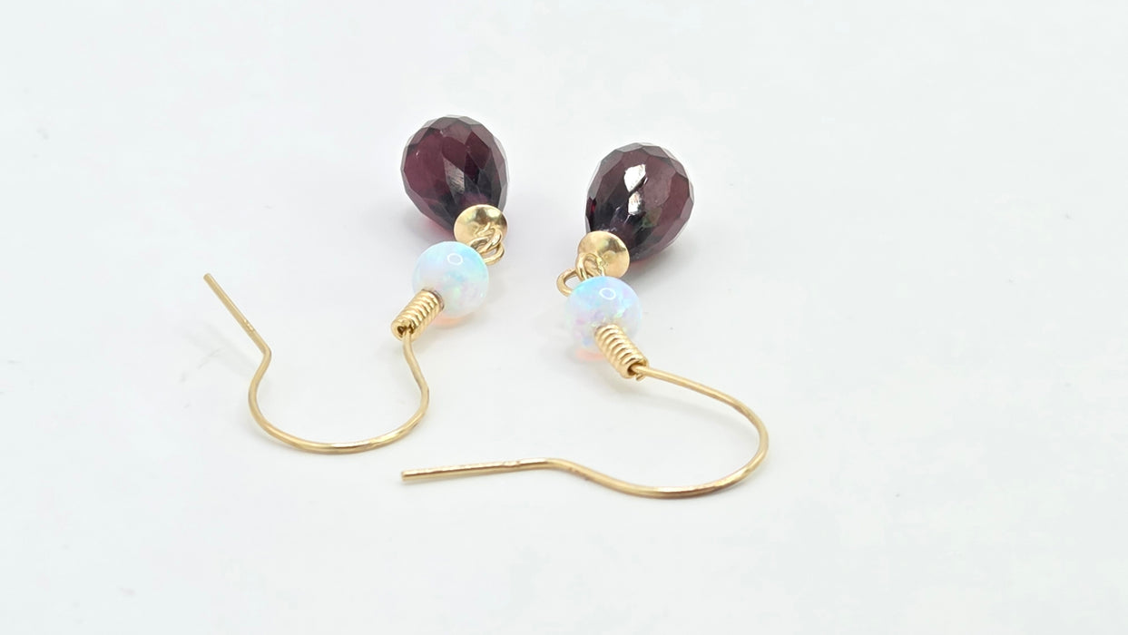 Vintage: 9ct Yellow Gold Opal & Garnet Briolette Drop Earrings