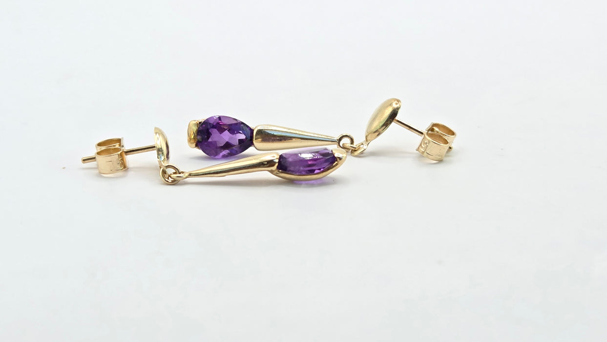 Vintage: 9ct Yellow Gold Pear Amethyst Torpedo Drop Earrings