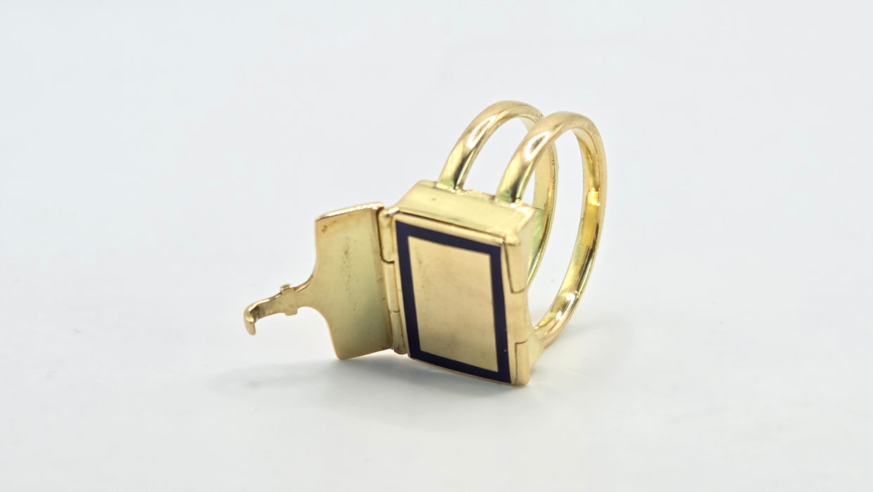 Antique: 18ct Yellow Gold Art Deco Blue Enamel Secret Compartment/ Poison Ring