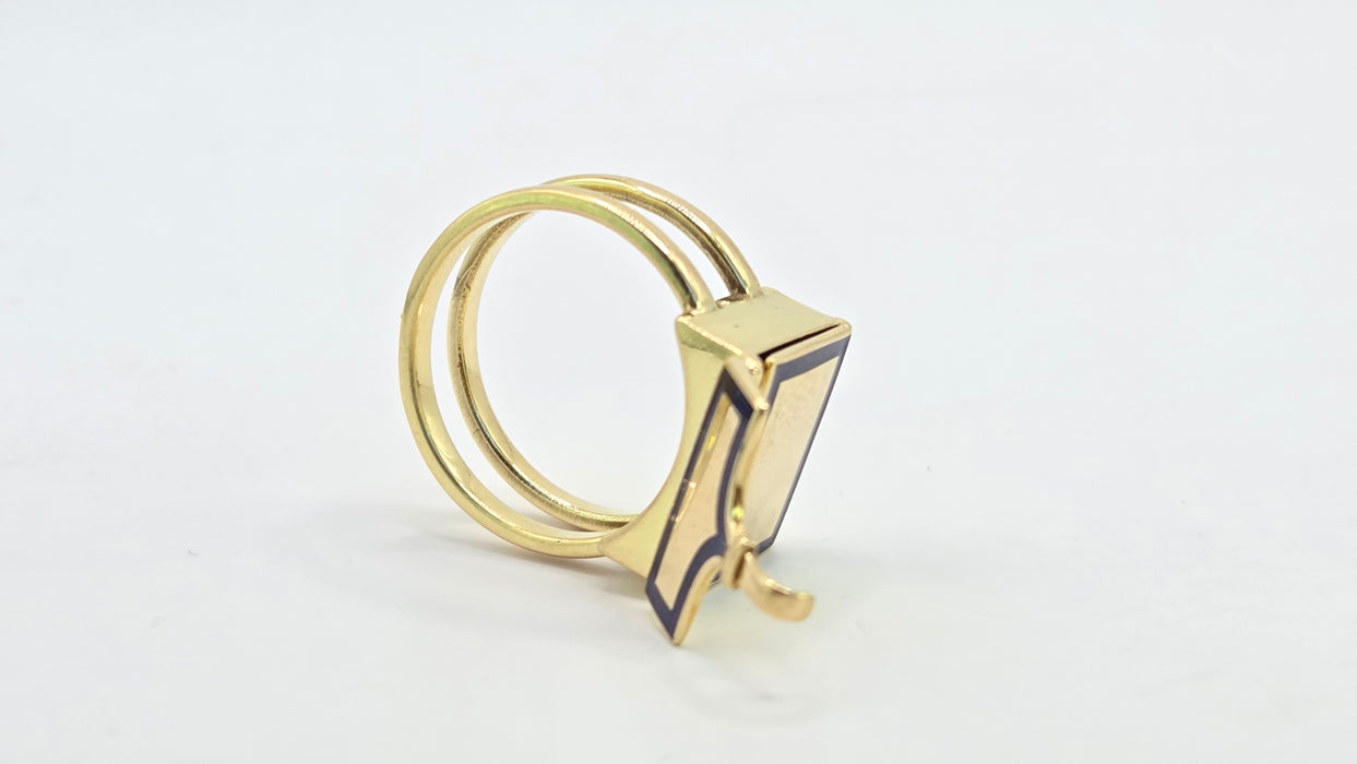 Antique: 18ct Yellow Gold Art Deco Blue Enamel Secret Compartment/ Poison Ring
