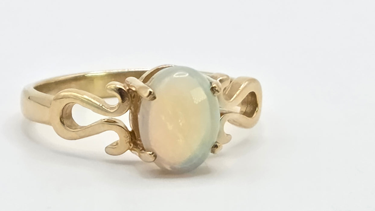 Vintage: 9ct Yellow Gold Oval Opal Scrollwork Solitaire Ring
