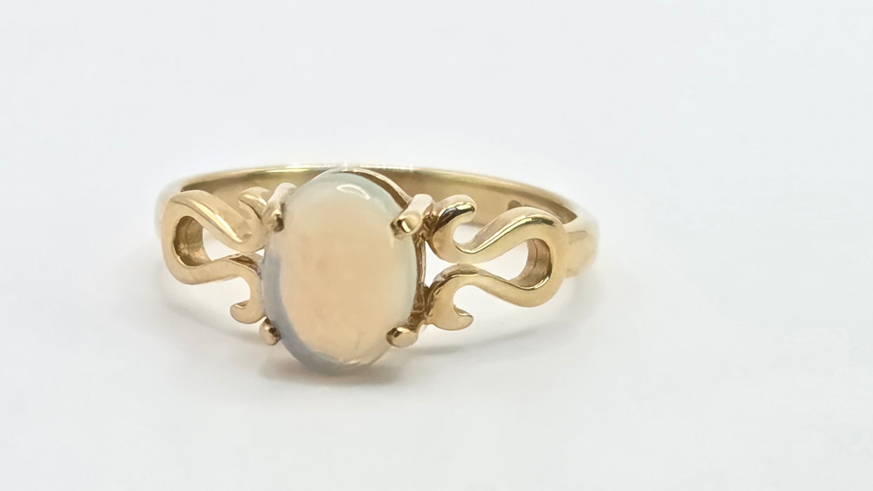 Vintage: 9ct Yellow Gold Oval Opal Scrollwork Solitaire Ring