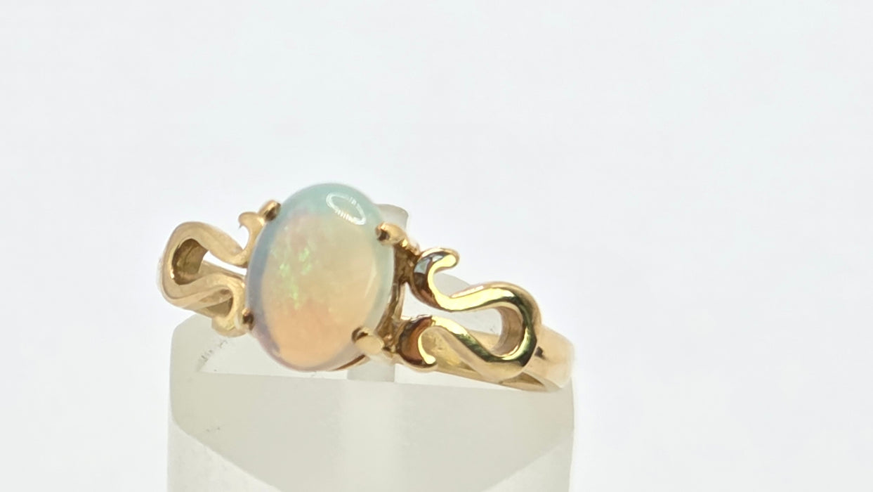 Vintage: 9ct Yellow Gold Oval Opal Scrollwork Solitaire Ring