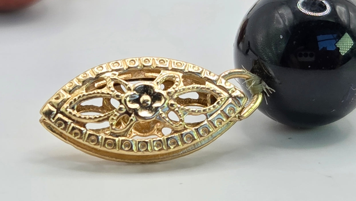 Vintage: 14ct Yellow Gold Multicolour Jade Bead Bracelet with Filigree Clasp