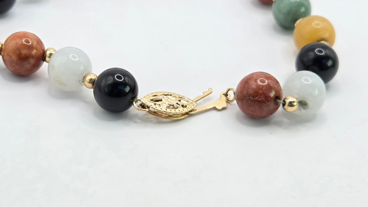 Vintage: 14ct Yellow Gold Multicolour Jade Bead Bracelet with Filigree Clasp